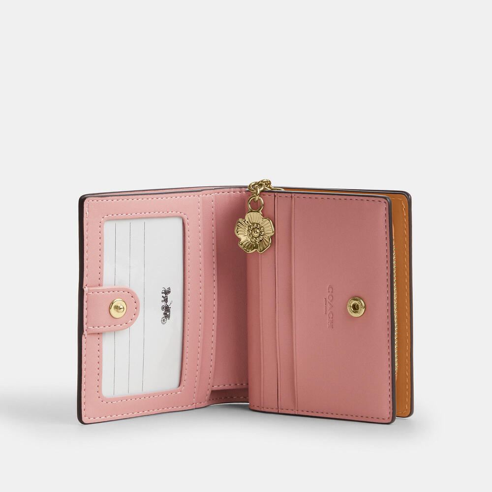 šøCoach NWT Powder Pink Snap Wallet In Signature Canvas With Flower Charm - Picture 2 of 7